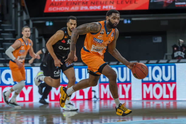 库兹马能独 库兹马能独